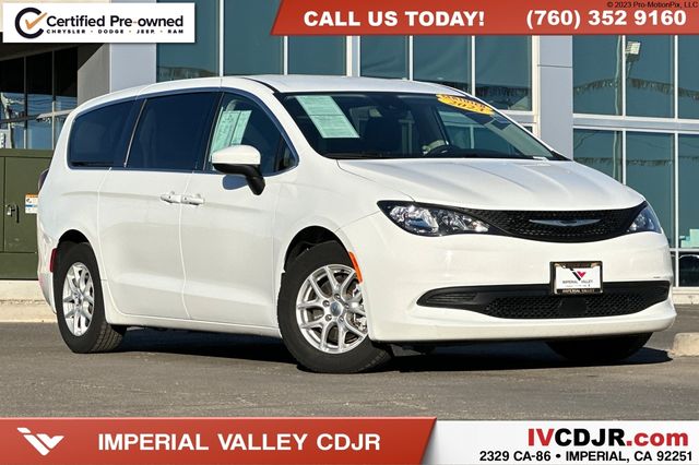 2023 Chrysler Voyager LX FWD