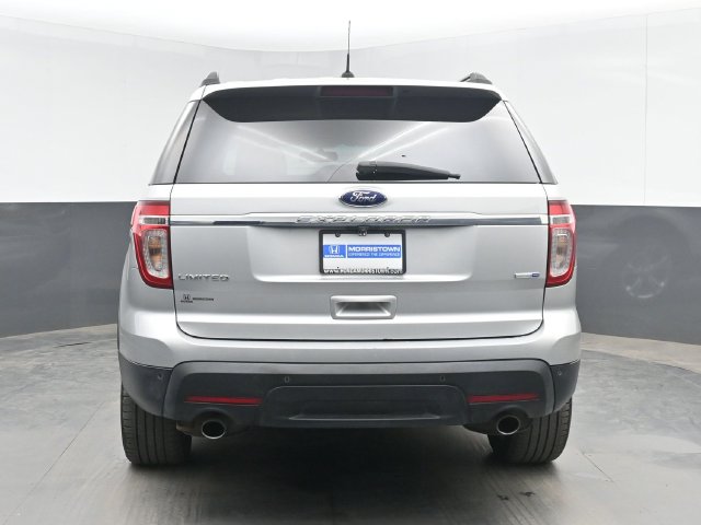 Used 2014 Silver Ford Limited image 9