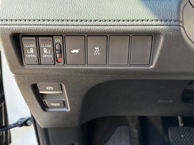 new 2026 Honda Odyssey car, priced at $42,508