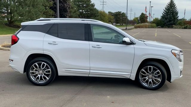 2023 GMC Terrain Denali 9