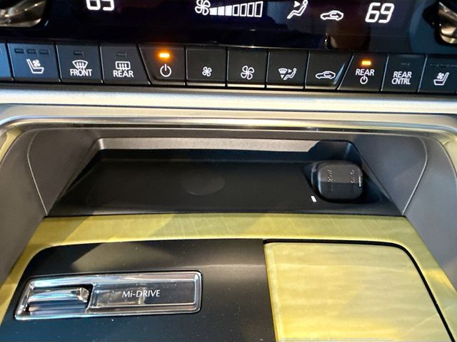 2026 Mazda CX-90 Premium Plus Package - Photo 32