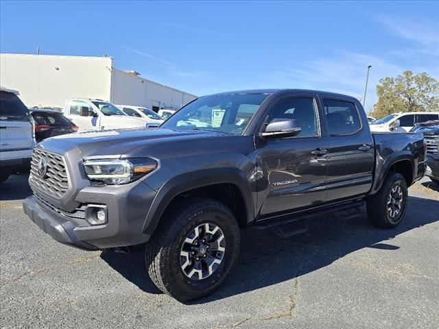 2022 Toyota Tacoma TRD Off-Road 2