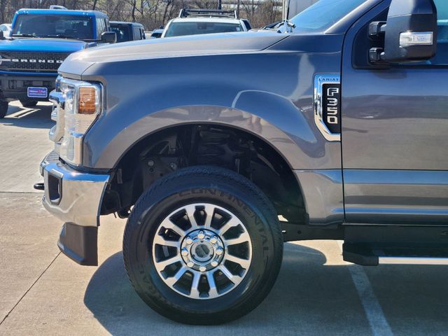 2022 Gray Metallic Ford Super Duty F-350 SRW Lariat 4X4 Truck