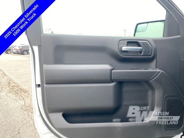 2025 Chevrolet Silverado 1500 WT photo