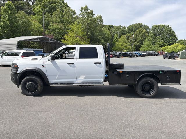 New 2026 Bright White Clear-Coat Exterior Paint RAM Tradesman image 10