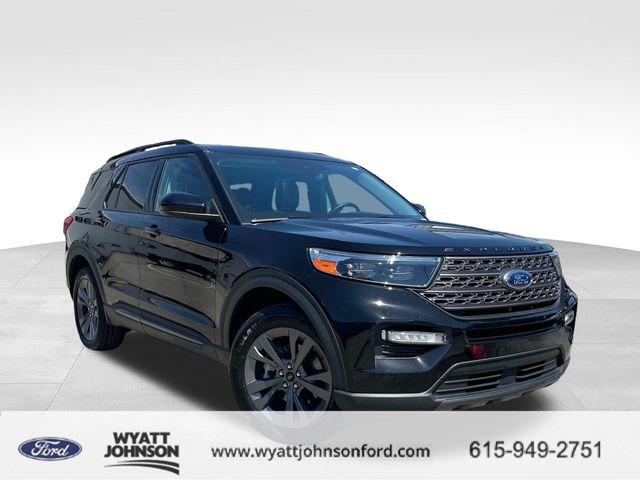 Black Metallic 2023 Ford Explorer XLT AWD SUV / Crossover All-Wheel Drive Automatic