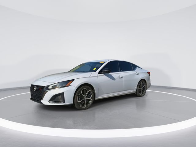 Used 2024 Gray Nissan 2.5 SR image 4