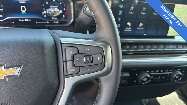 Used 2025 White Chevrolet LT image 24