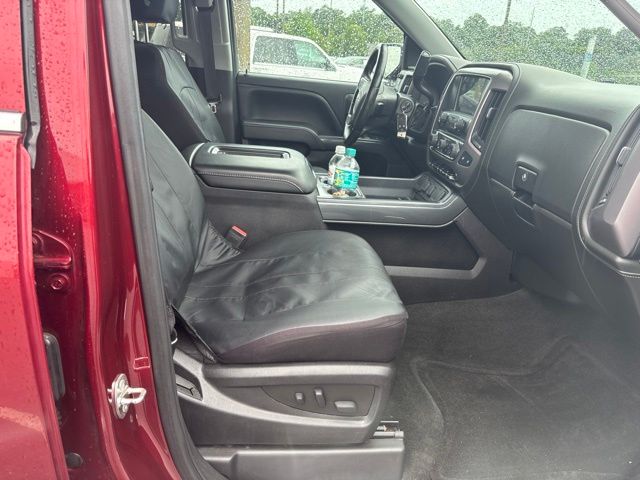 Used 2016 Red GMC SLE image 13