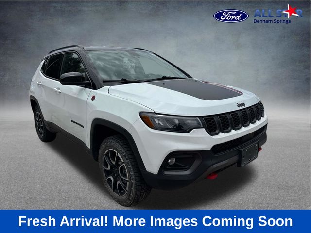 Bright White Clearcoat 2025 Jeep Compass SUV / Crossover Four-Wheel Drive 8-Speed Automatic