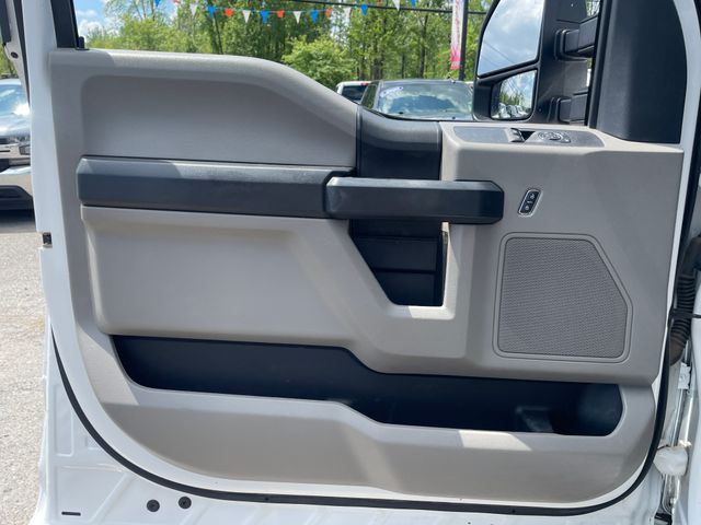 2021 Ford F-350SD XL - Oxford White exterior view 9