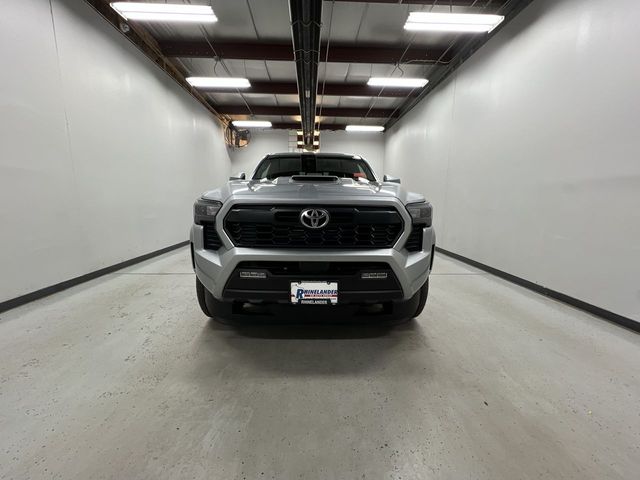 2025 Toyota Tacoma TRD Sport Double Cab photo 3