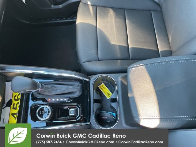 2024 GMC Canyon Elevation 5