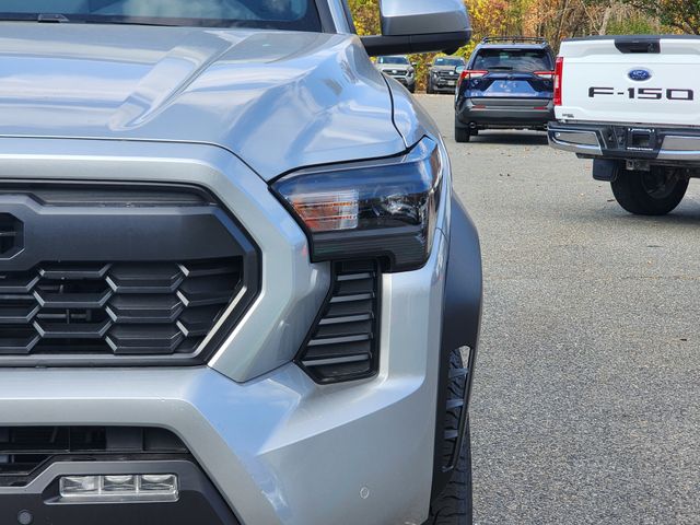 2024 Toyota Tacoma TRD Off-Road 12