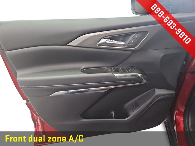 2025 Chevrolet Traverse LT photo