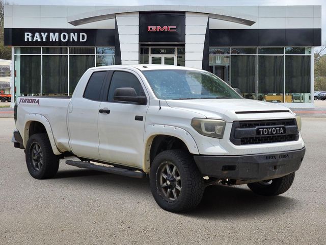 Super White 2016 Toyota Tundra SR5 Double Cab 5.7L FFV 4WD Pickup Truck Four-Wheel Drive 6-Speed Automatic Overdrive