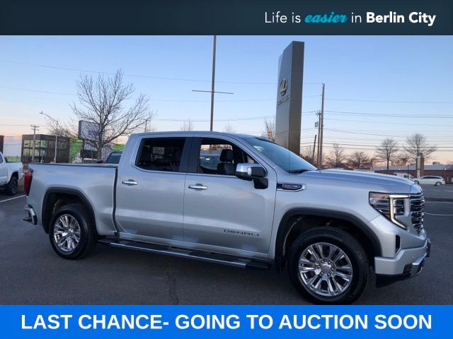 2022 GMC Sierra 1500 Denali Crew Cab 4WD