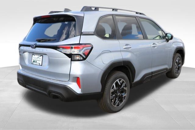 2025 Subaru Forester Premium 17