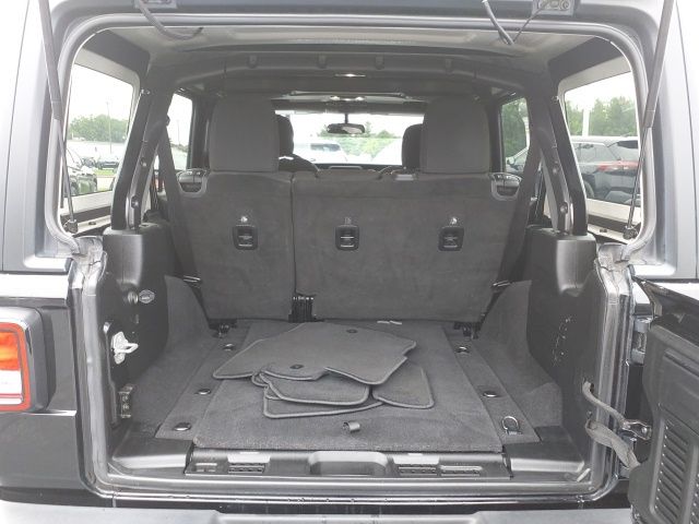 Used 2022 Black Jeep Unlimited Sport Altitude image 19