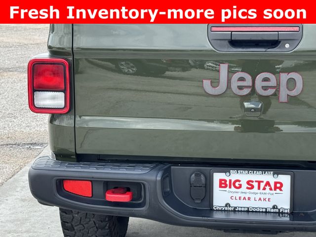 2022 Jeep Gladiator Rubicon Green at DeMontrond Gulf Freeway