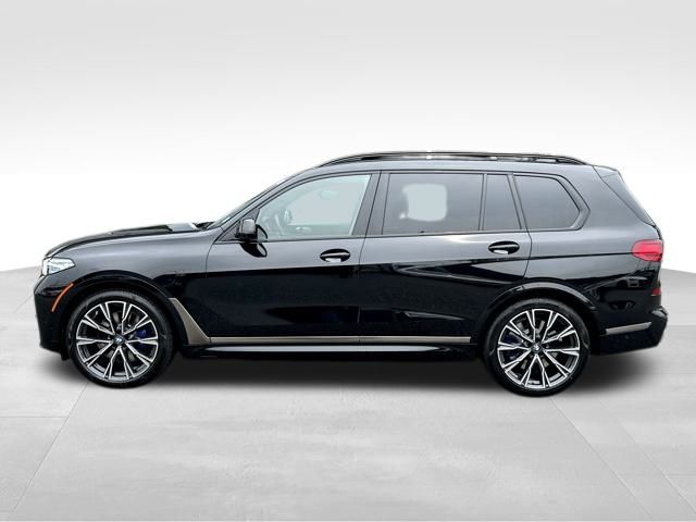 2021 BMW X7 M50i 8