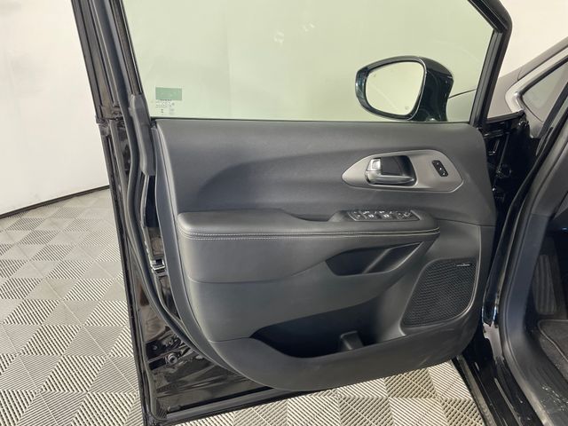 New 2027 Chrysler Pacifica Limited For Sale in Bremerton, WA