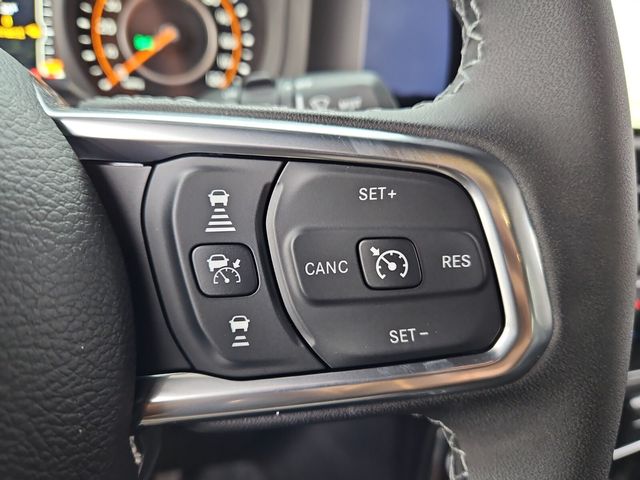 New 2026 Purple Jeep Sahara image 21