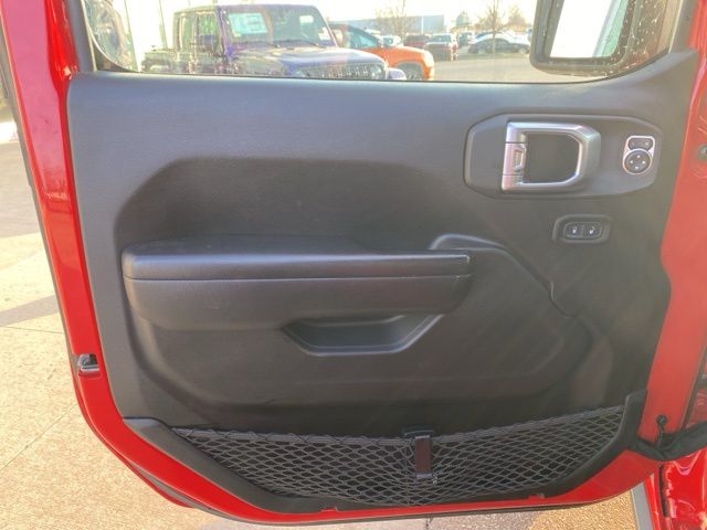 2022 Jeep Wrangler Rubicon - Firecracker Red Clearcoat exterior view 12