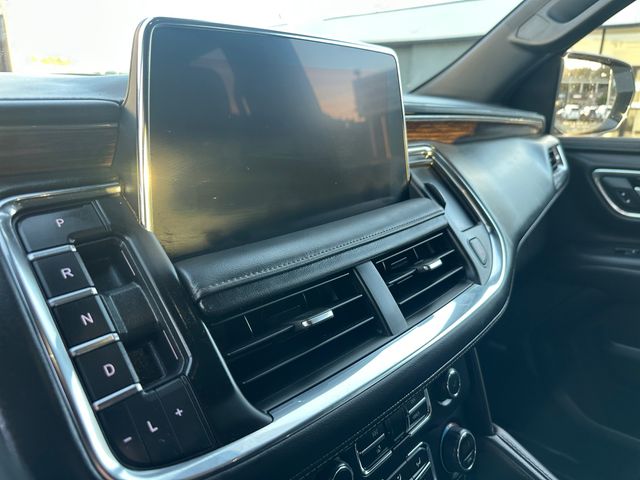 Used 2023 White Chevrolet High Country image 25