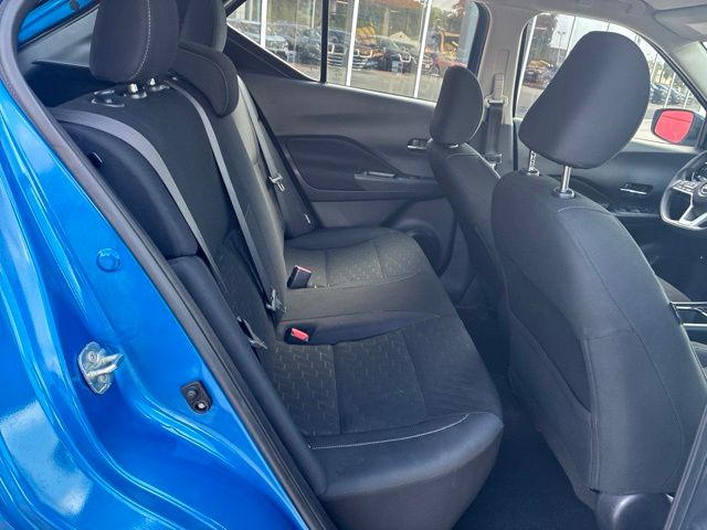 2023 Nissan Kicks SV - 8