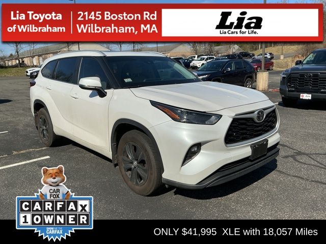 White (Wind Chill Pearl) 2024 Toyota Highlander XLE AWD SUV / Crossover All-Wheel Drive 8-Speed Automatic