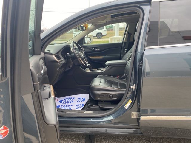 2019 GMC Acadia Denali - Sky exterior view 11