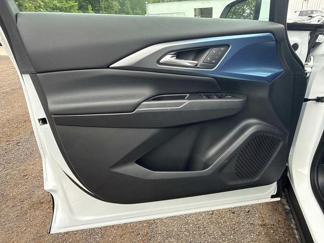 2025 Chevrolet Equinox EV - Image 19