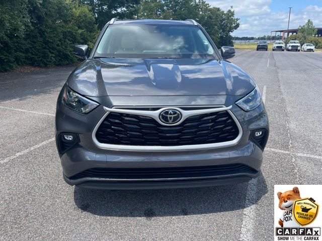 Used 2025 Toyota Highlander SUV