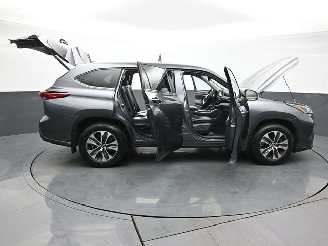 2021 Toyota Highlander Hybrid XLE 54