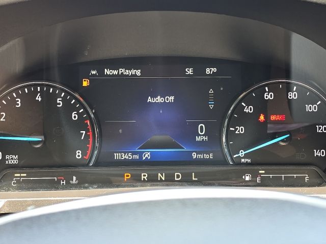 2023 Ford Explorer XLT:B02480
