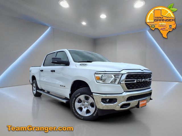 2023 RAM 1500 Big Horn/Lone Star 4x4 Crew Cab 5'7's photo