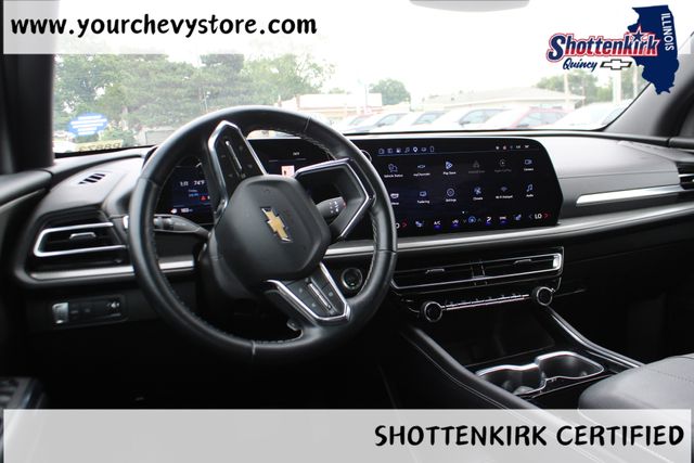 Used 2025 Chevrolet Traverse SUV