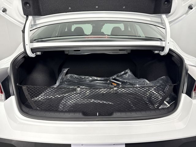 Used 2025 Hyundai Elantra Hybrid For Sale in Indianapolis, IN