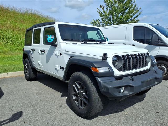 Bright White Clearcoat 2026 Jeep Wrangler SUV / Crossover Four-Wheel Drive 8-Speed Automatic