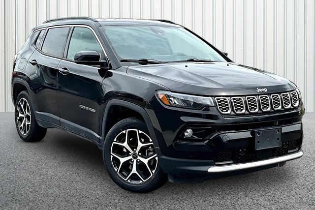 Diamond Black Crystal Pearlcoat 2025 Jeep Compass Limited 4WD SUV / Crossover Four-Wheel Drive 8-Speed Automatic