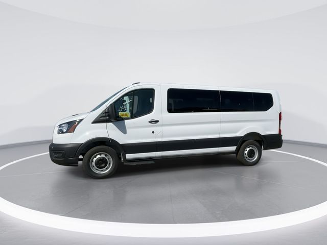 New 2026 Oxford White Ford Passenger Van XL image 4