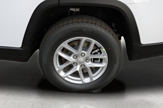 New Car 2025 Jeep Grand Cherokee L  Laredo X For Sale Under $35,000 In Austin, Texas