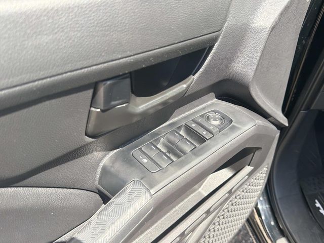 Used 2025 Toyota Tacoma Truck