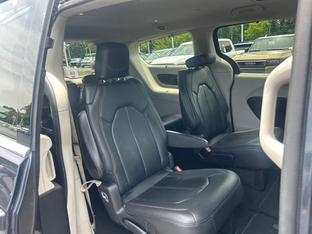 Used 2020 Chrysler Pacifica Van