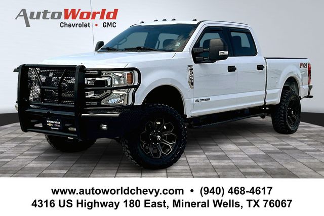 Oxford White 2021 Ford F-250 Super Duty XLT Crew Cab 4WD Pickup Truck Four-Wheel Drive Automatic