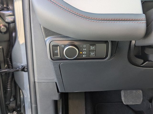 2026 Ford Explorer Active - Photo 10