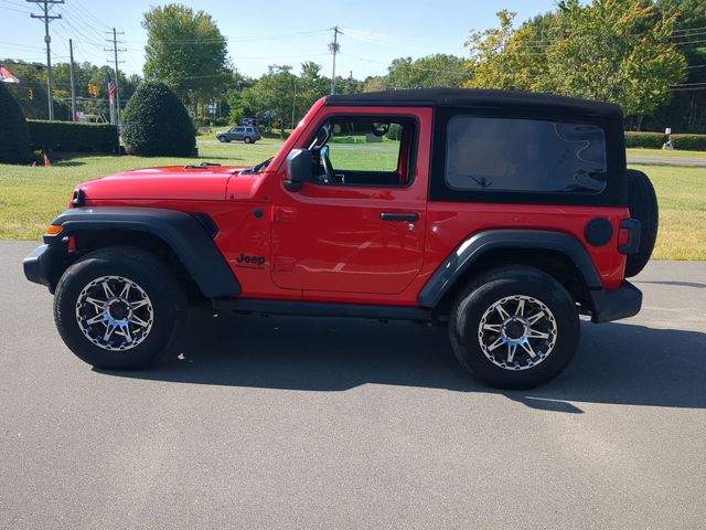 Used 2022 Red Jeep Sport S image 10