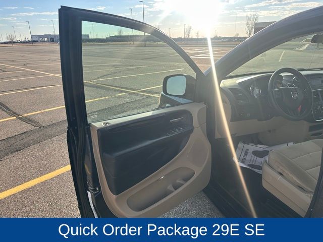 2013 Dodge Grand Caravan SE