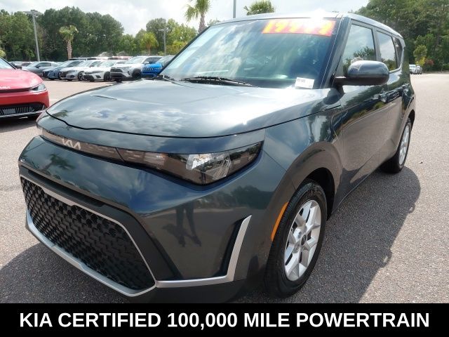 Gravity Gray 2025 Kia Soul SUV / Crossover Front-Wheel Drive Continuously Variable Transmission